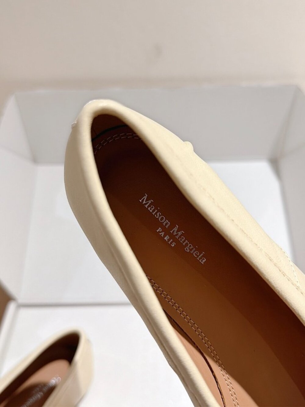 Maison Martin Margiela Tabi Ballet Flats - Picture 7 of 8